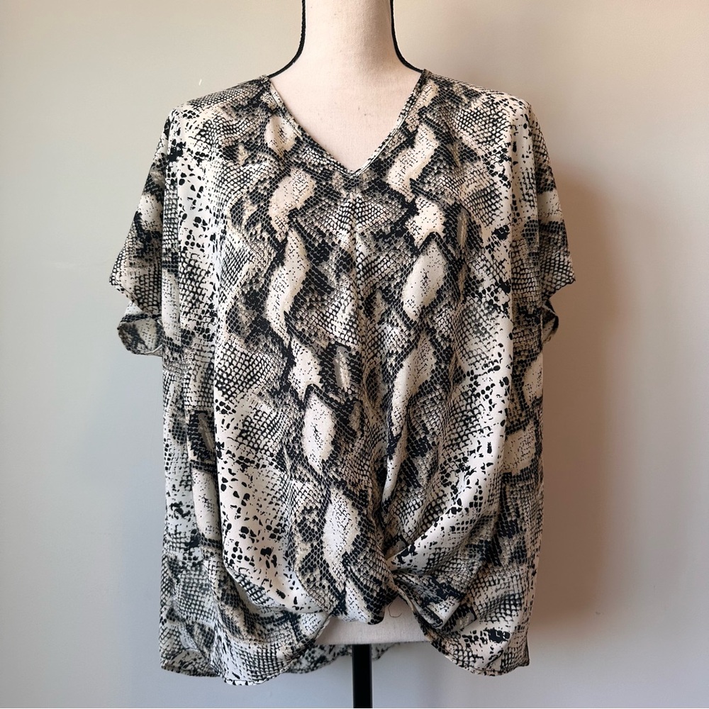 EESome | Women’s Loose Fit Front Knot Blouse